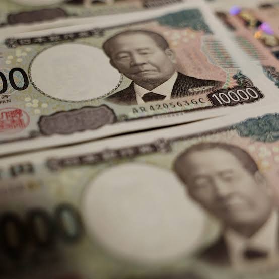 Yen Jepang Bertahan Dekat Puncak Satu Bulan versus USD saat Pedagang Menantikan Pertemuan The Fed, BoJ