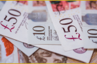 Pound Inggris Tertekan di Bawah Level 1,3350 menjelang Pengumuman Anggaran Inggris dan Keputusan FOMC